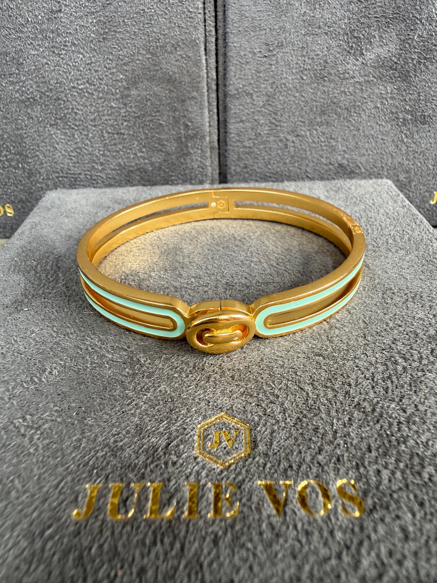 JULIE VOS Ocean Blue Clasp Bracelet