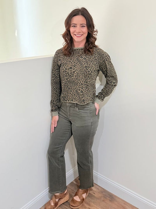 DEAR JOHN - Raw Hem Green Leopard long sleeve