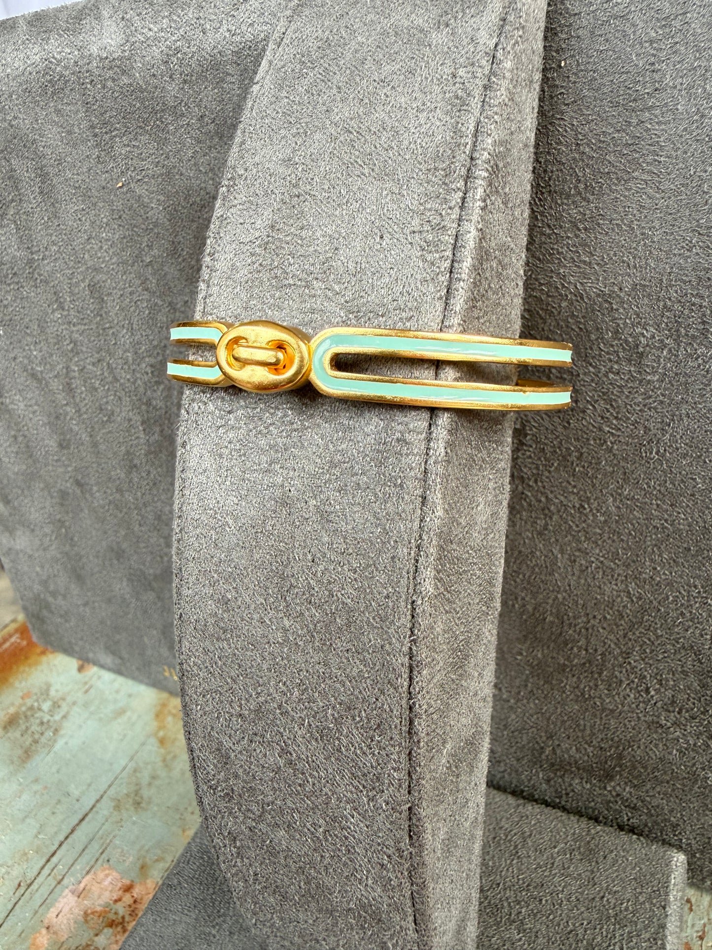 JULIE VOS Ocean Blue Clasp Bracelet