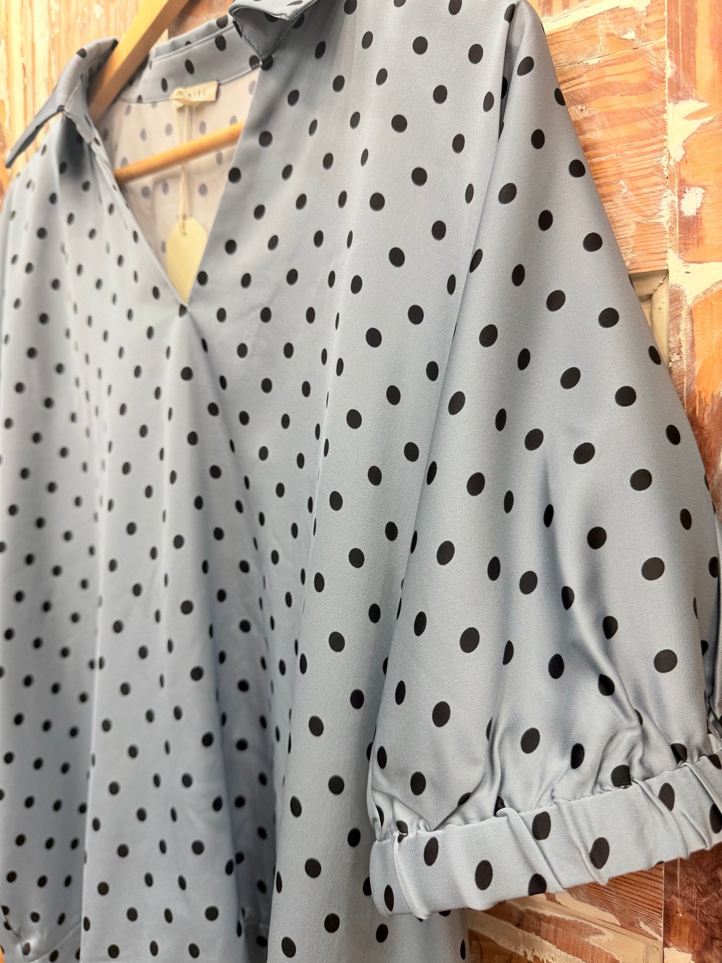 JODIFL Scallop Edged Blouse