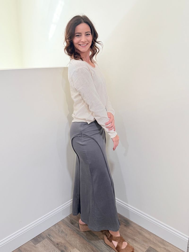 HEYSON - Grey Maxi Skirt